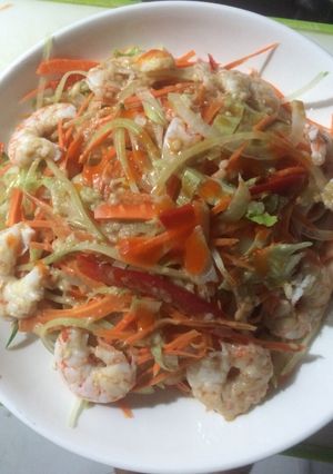 Hình của món Salad tôm rau củ.