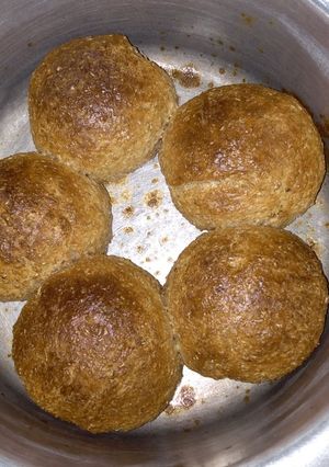 A picture of Whole wheat grain buns.