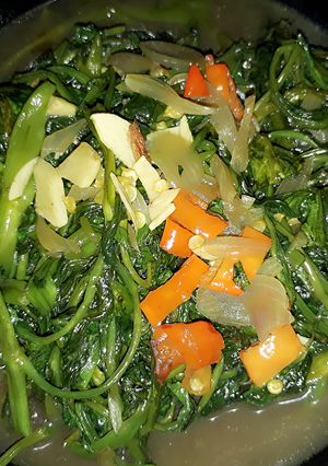 Foto resep Tumis kangkung terasi 😄 #Bikinramadanberkesan