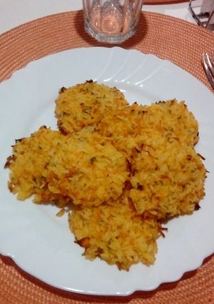 Una foto de Croquetas de arroz, calabaza y zanahoria