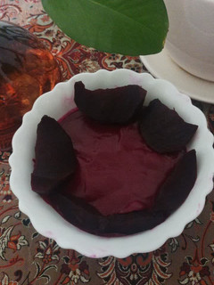 عکسی از دستور یوگو لبو دخترپز