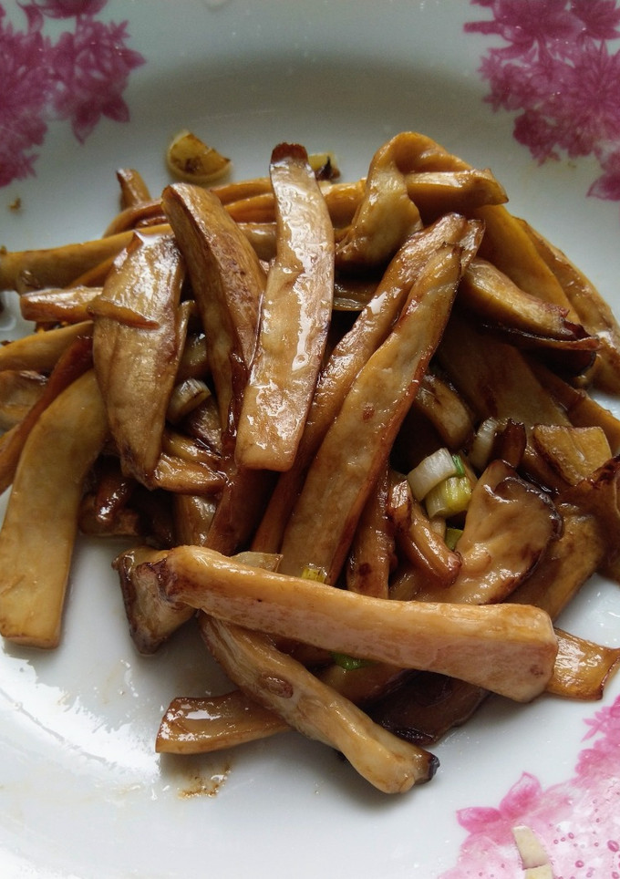 手撕杏鮑菇（低醣生酮餐）（家常小菜）（一鍋到底之簡單料理）（方便素/全素料理）（便當菜） 的食譜成品照片