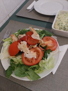 Una foto de Ensalada de Choclo y pollo