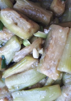 Hình của món Cà tím xào tỏi chay.