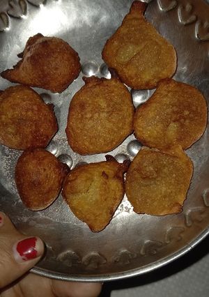 आटें के गुलगुले (Aate ke gulgule recipe in Hindi) रेसिपी मुख्य फोटो