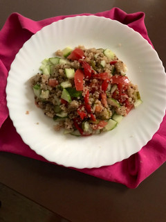 Una foto de Ensalada de quinoa con pimienta