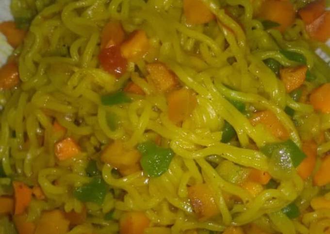 Turmeric fried noodles