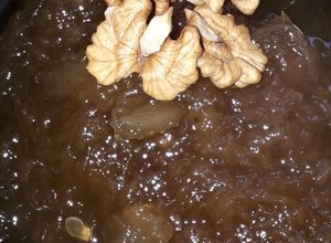 Una foto de Dulce de Cayote con Nueces