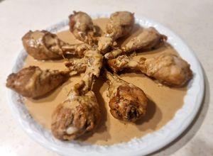 Una foto de Muslos de pollo al verdejo (Nota 9)