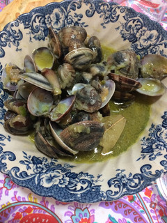 Una foto de Almejas encebolladas