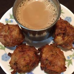 A picture of Onion pakode.
