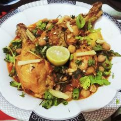 Lahori murgh choley A picture of Lahori murgh choley.
