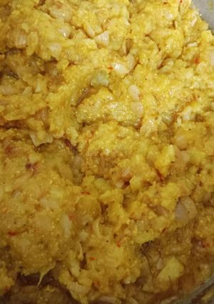 A picture of Aloo ka bhurta.