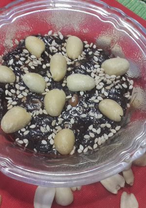 A picture of Sesame Peanut Fudge Pudding.