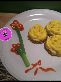 Foto resep Mie goreng indomie keju Bunga simpel