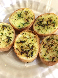 Foto resep Homemade Garlic Bread Tanpa Oven