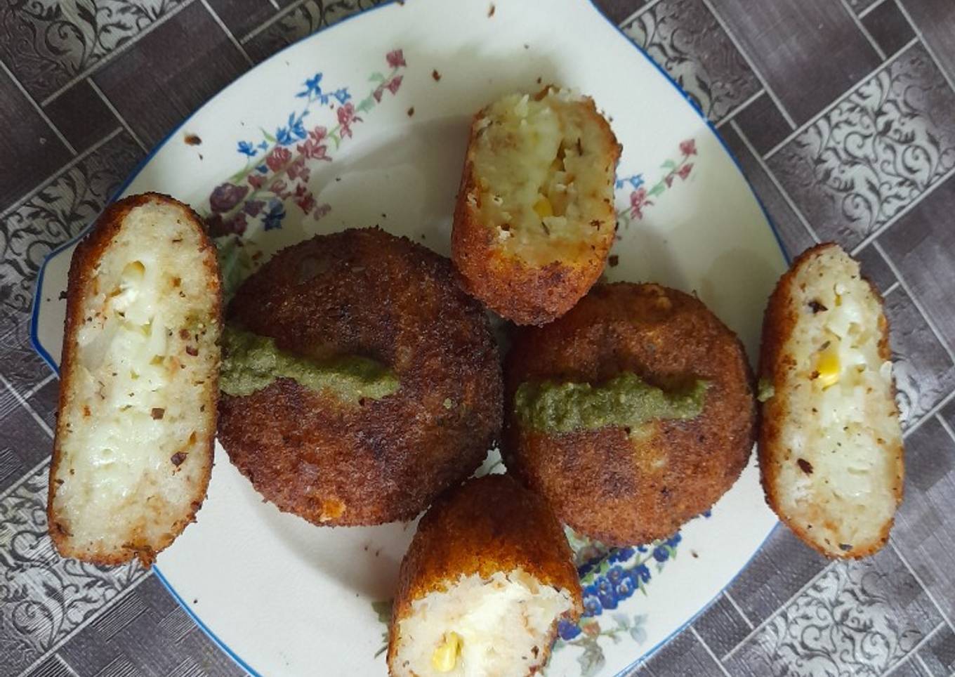Cheese corn brust tikki