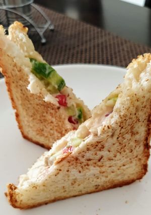 A picture of Veg mayo sandwich.