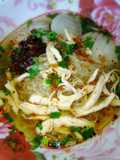 ก๋วยเตี๋ยวไก่ฉีกน้ำพริกเผา