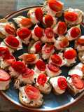 Crostini de burrata / tomate