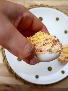 Una foto de Huevos rellenos