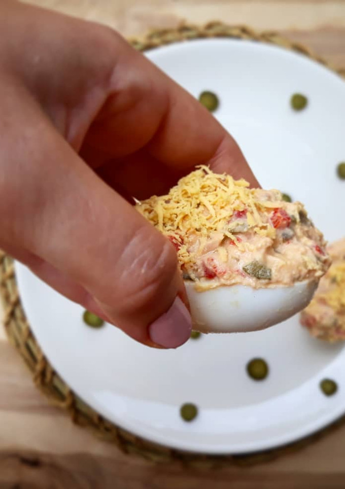 Una foto de Huevos rellenos