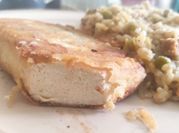 Una foto de escalopes de carne vegetal