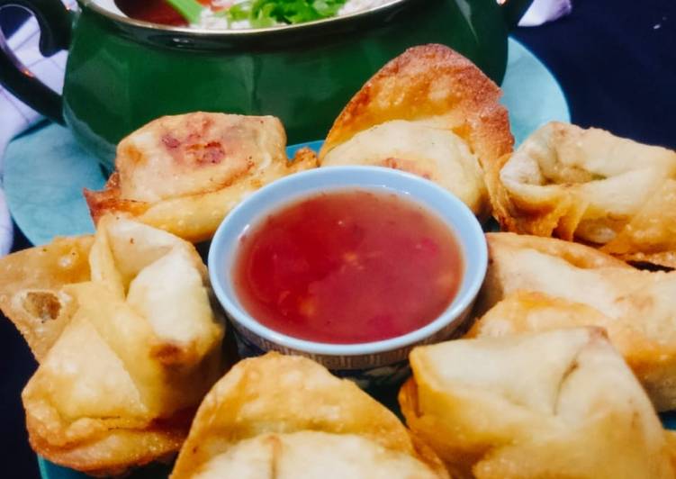 Tasty And Delicious of Fried_wontons with hot and sour soup