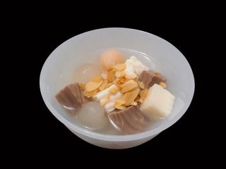 SP.0840 - Chè Khúc Bạch Lệ Chi