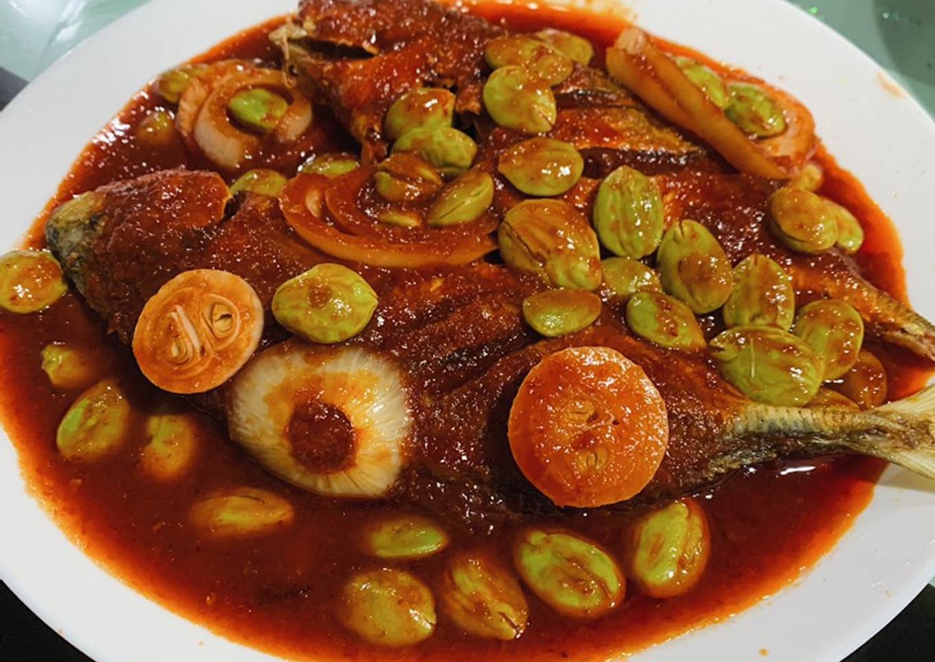Ikan Rebus Sambal Petai