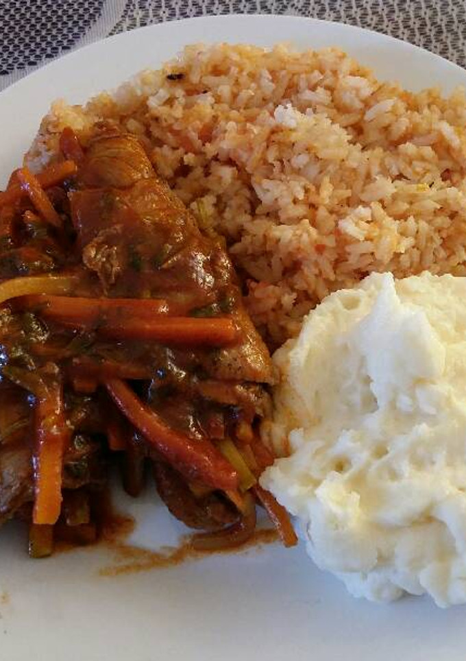 Una foto de Bistec enrollado con verduras