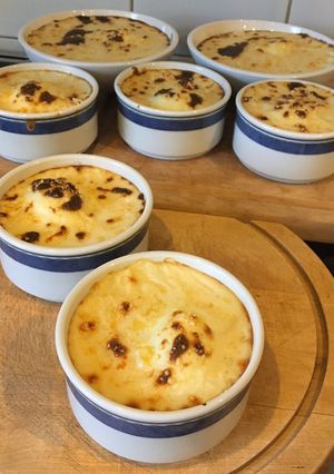 Una foto de Huevos al horno con choclo y salsa blanca