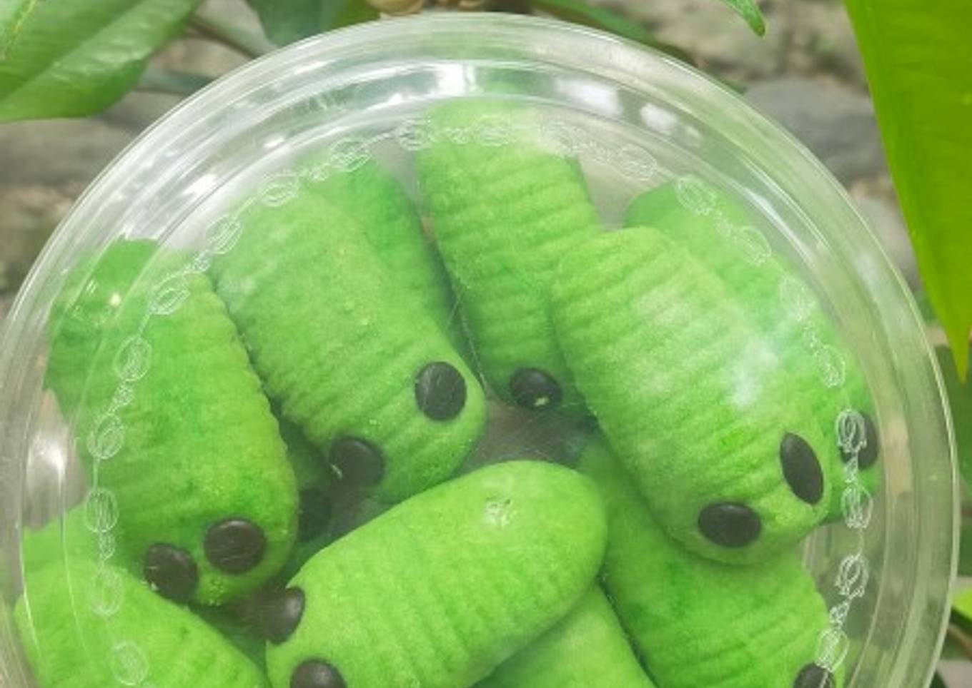 Kue kering ulat daun