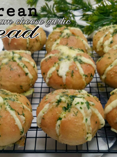 Foto resep Koran Cream Cheese Garlic Bread