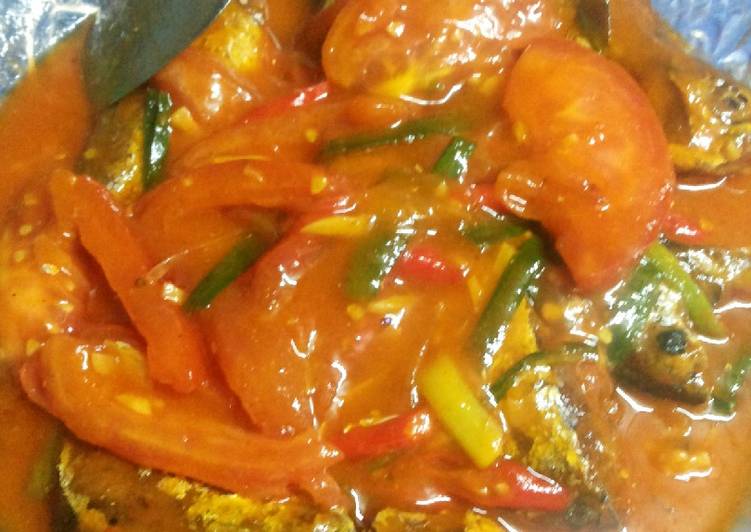 Bahan-bahan Ikan Tenggiri saos Padang yang lezat dan Mudah Dibuat