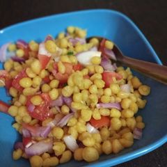 A picture of Boondi bhel.