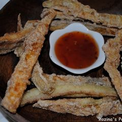 A picture of Deep fried eggplants (Aubergine).