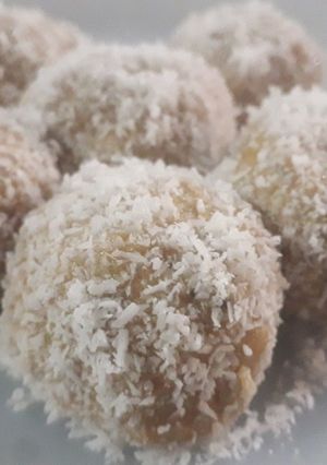 Una foto de Bombones mantequilla de maní y coco