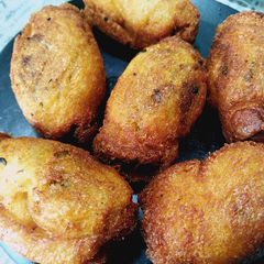 A picture of Bread roll.