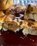 Focaccia rellena ajo y perejil