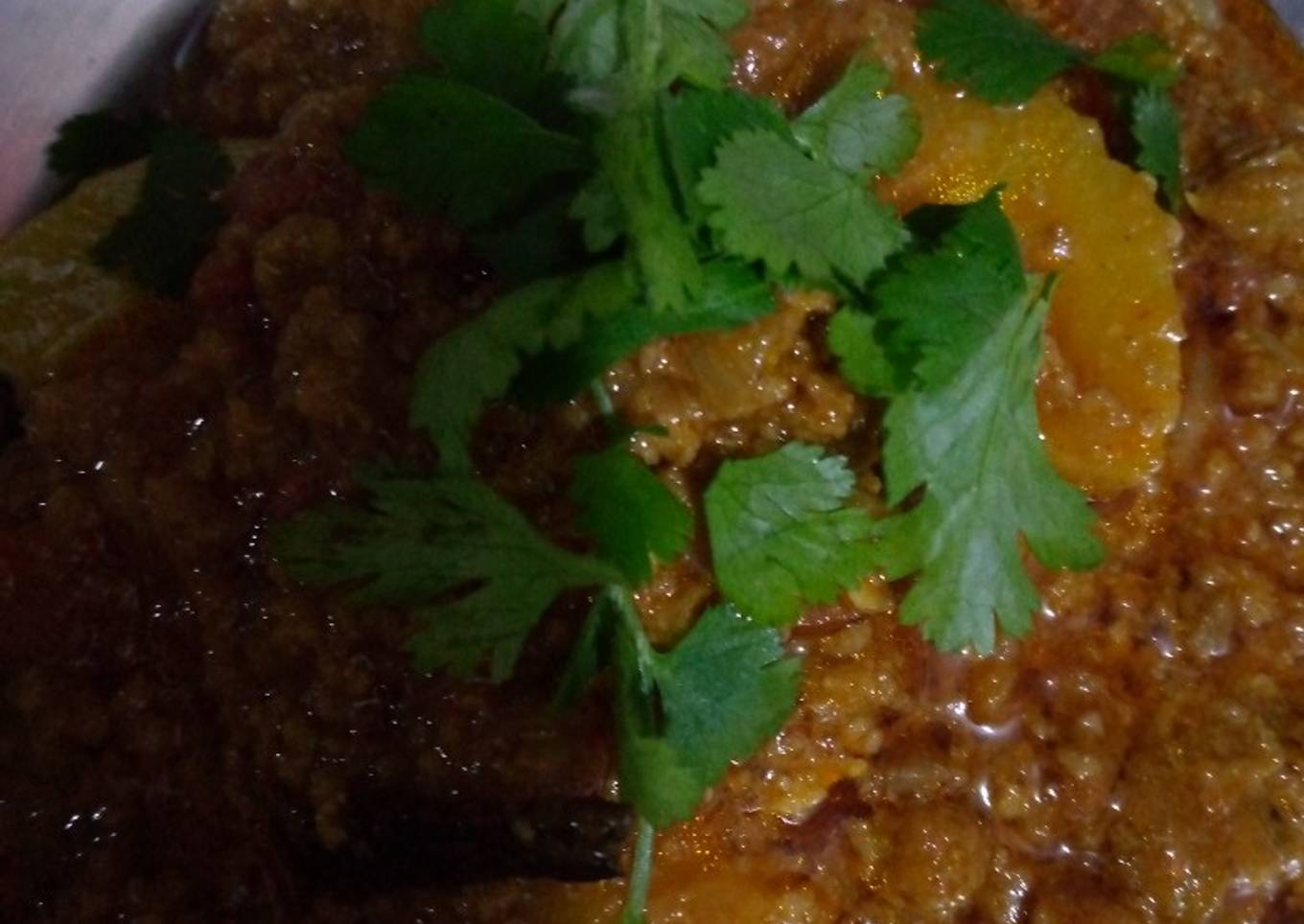 Aloo qeema