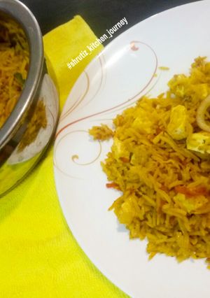 A picture of Veg paneer dum biryani.