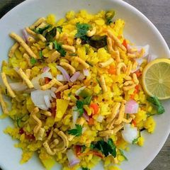 Poha with bell peppers A picture of Poha with bell peppers.