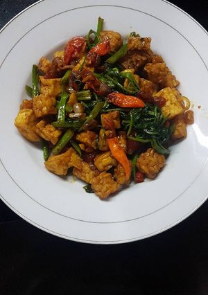 Foto resep Tumis Kangkung Tahu Tempe
