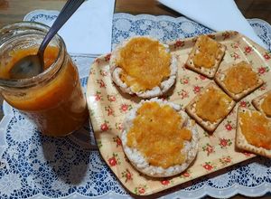Una foto de Mermelada multifrutas, naranja, pera, manzana, mandarina sin azúcar