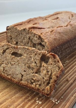 Una foto de Budín de banana y avena fácil estilo cuarentena