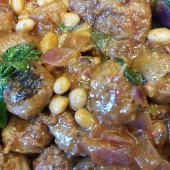 A picture of Sausage & Northern Beans w/ Marsala.