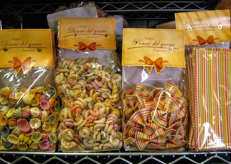 QOTW: How do you boil pasta? (And other pasta tips & tricks!) QOTW: How do you boil pasta? (And other pasta tips & tricks!)