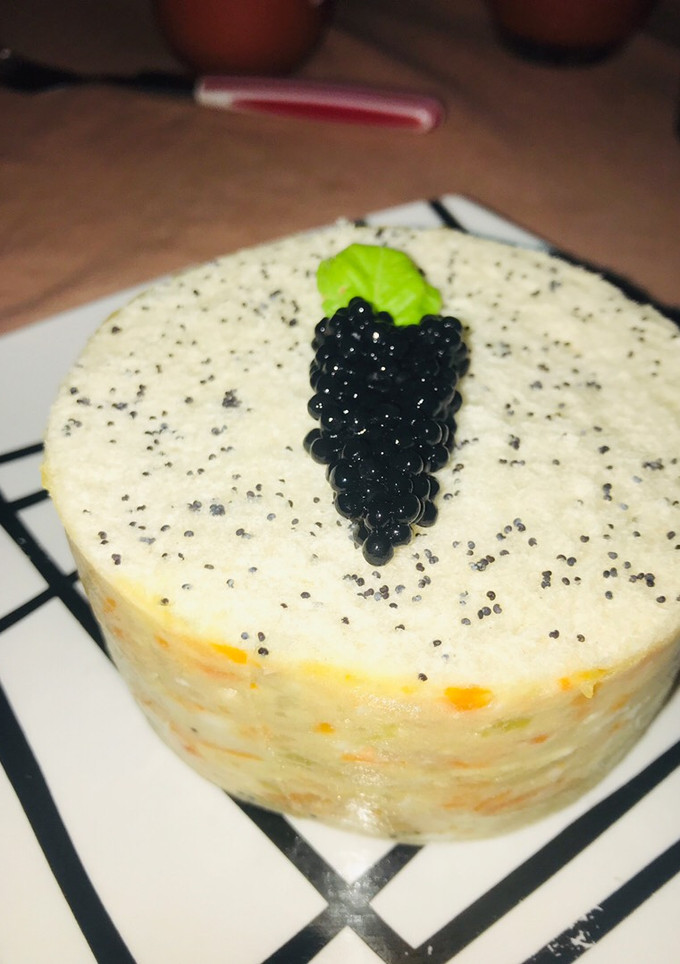 Una foto de Ensaladilla rusa con pan de molde