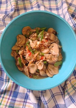 Foto resep Tumis buncis, baso dan jamur kancing